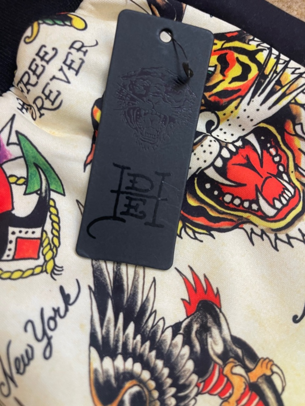 ED HARDY Y2K style women’s track pants large NWT yellow with red black - Picture 4 of 10
